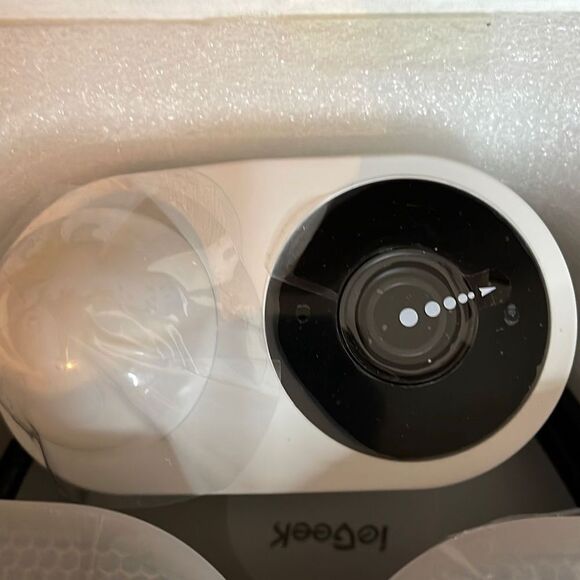 Iegeek Wifi Floodlight Security Camera 2K Motion Sensor Night Vision BOX BEAT UP - Picture 5 of 7